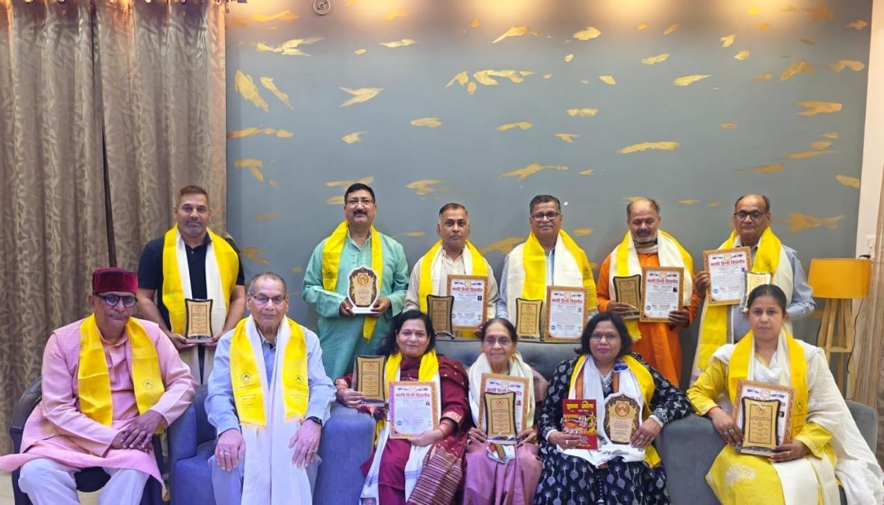 Schilars Honoured with Ho...